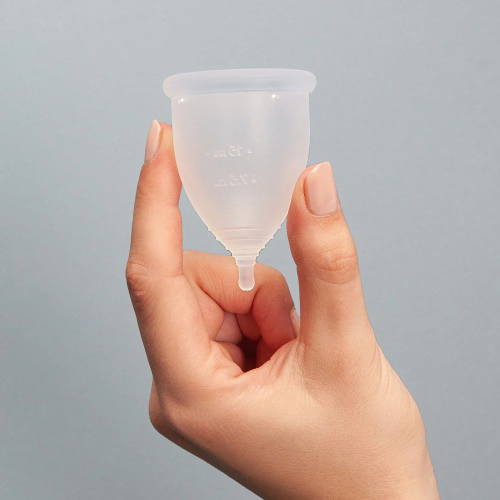 Flawsome Menstrual Cup for Women FDA Approved with Storage Pouch - 12 hours Leak-Proof Protection. Period with No Rashes, Leakage or Odour